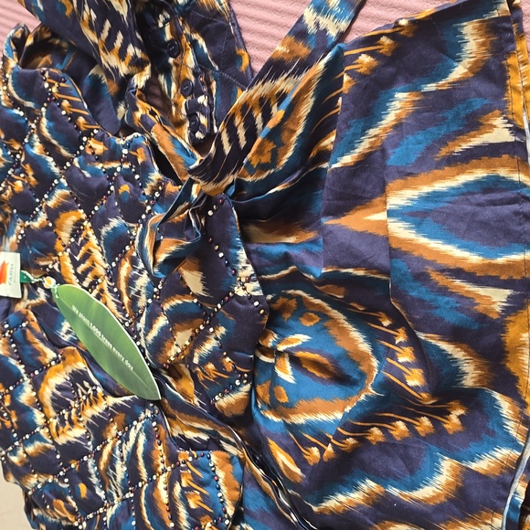 FARM Rio Pineapple Ikat Beaded Matelasse Button Front Euro Boho Top Blue NWT - Picture 9 of 16